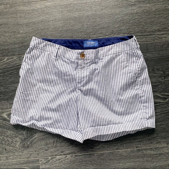 Old Navy 6 Mid rise Twill Shorts - Railroad Stripe - Picture 3 of 15